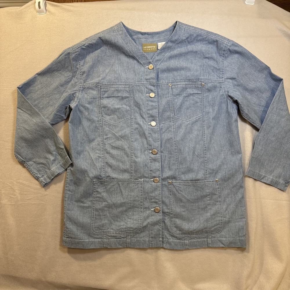 LIz Claiborne Liz Wear WM Sz M Denim Lightweight Jacket 4 Pockets Long Sleeve